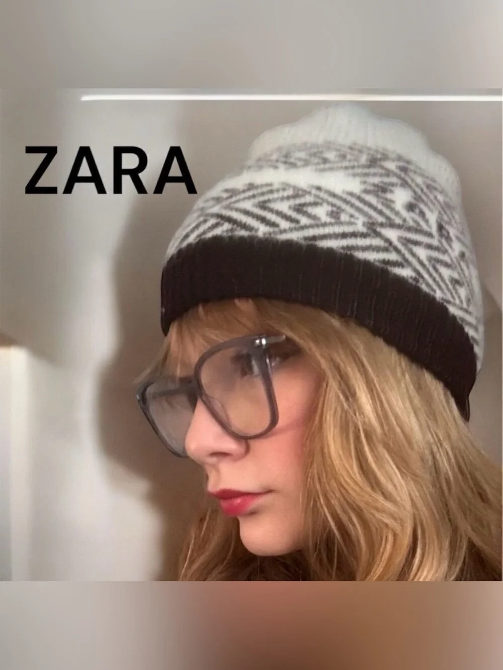 ZARA Winter Knit Beanie Hat Black Cream Logo Design